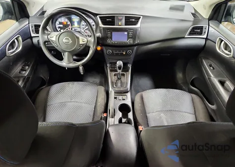 2017 Nissan Sentra S z USA, uszkodzony, nr VIN 3N1AB7AP9HY277981